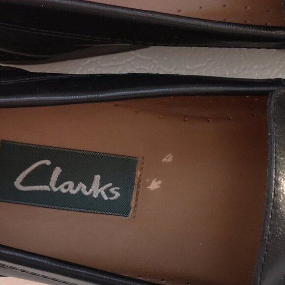 Clarks Active Air Men's Black Size 7.5 Leather Upper Loafers - Picture 9 of 9